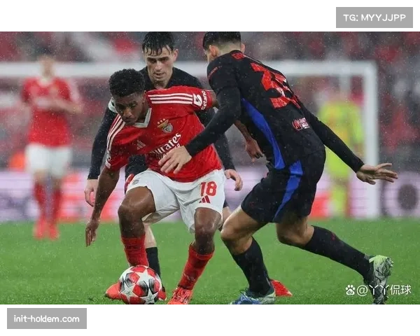 皇马迎战本菲卡前,阿韦洛亚与拉波尔塔就裁判问题交锋 皇马迎战本菲卡前,阿韦洛亚与拉波尔塔就裁判问题交锋